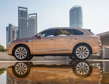 Bentley Bentayga V8 [Malaysia] '2020–pr.