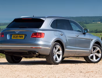 Bentley Bentayga V8 [UK-spec] '2018–20