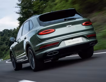 Bentley Bentayga V8 [Japan] '2020–pr.
