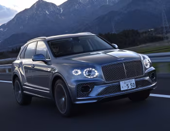 Bentley Bentayga V8 [Japan] '2020–pr.