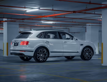 Bentley Bentayga V8 [Malaysia] '2018–20