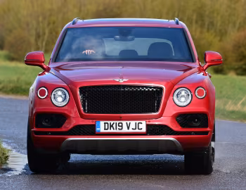 Bentley Bentayga V8 [UK-spec] '2018–20