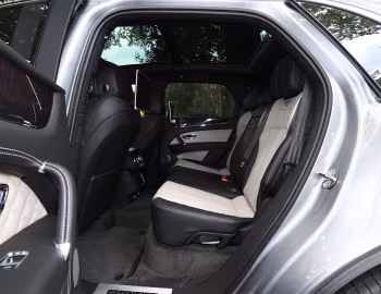 Interior Bentley Bentayga V8 [UK-spec] '2018–20