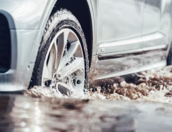 Bentley Bentayga V8 [UK-spec] '2020–pr.