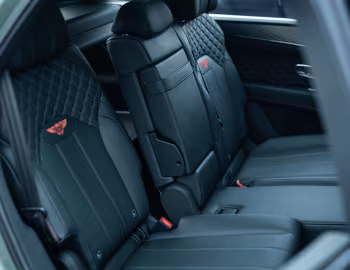 Interior Bentley Bentayga V8 [Japan] '2020–pr.