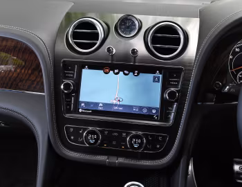 Interior Bentley Bentayga V8 [UK-spec] '2018–20
