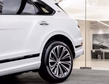 Bentley Bentayga V8 "First Edition" [Malaysia] '2020
