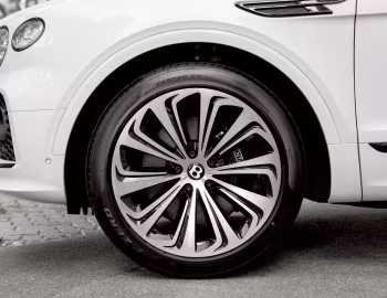 Bentley Bentayga V8 "First Edition" [Malaysia] '2020