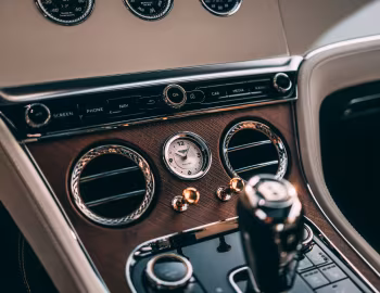 Intérieur Bentley Continental GT "Dutch Masters Collection Inspired by Vermeer" '12.2025