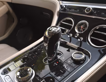 Interior Bentley Continental GT [UK-spec] '2018–24
