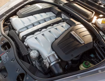 Sob o capô 2004–07 Bentley Continental GT [North America] '2003–07