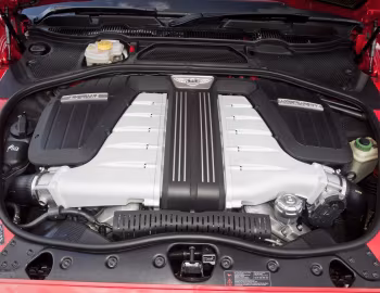 Sob o capô Bentley Continental GT [UK-spec] '2011–15