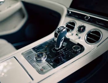 Interior Bentley Continental GT Azure [Japan] '2025–pr.
