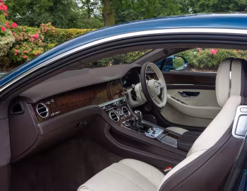 Intérieur Bentley Continental GT Azure [UK-spec] '2022–23