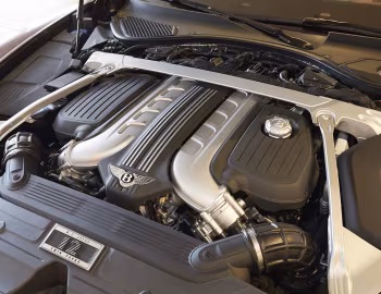 Sob o capô Bentley Continental GT Convertible [Japan] '2019–pr.