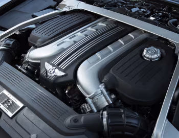 Sob o capô Bentley Continental GT Convertible [Japan] '2019–pr.