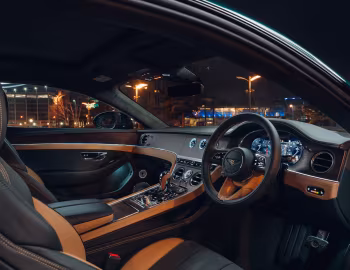 Interior Bentley Continental GT S [UK-spec] '2022–24