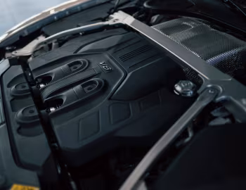 Sob o capô Bentley Continental GT Speed [Japan] '2024–pr.