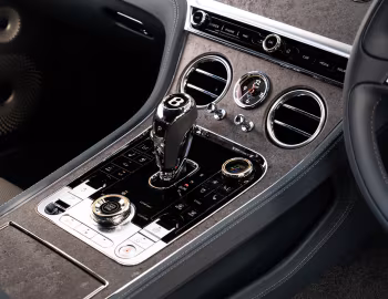 Interior Bentley Continental GT V8 [UK-spec] '2019–24