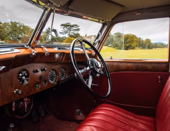 Intérieur Bentley Corniche Saloon by Mulliner Recreation '2019