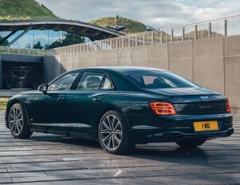 Bentley Flying Spur Hybrid [Worldwide] '2021–pr.