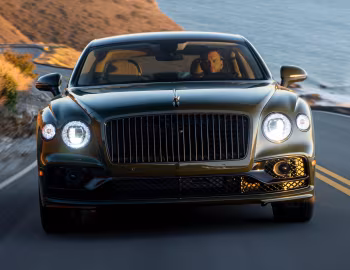 2022–pr. Bentley Flying Spur Hybrid [North America] '2022–pr.