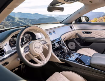 Interior 2022–pr. Bentley Flying Spur Hybrid [North America] '2022–pr.