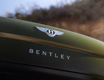 2022–pr. Bentley Flying Spur Hybrid [North America] '2022–pr.