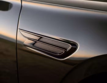 2022–pr. Bentley Flying Spur Hybrid [North America] '2022–pr.