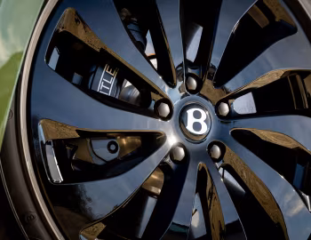 2022–pr. Bentley Flying Spur Hybrid [North America] '2022–pr.