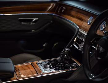 Interior Bentley Flying Spur Hybrid [Malaysia] '2022–pr.