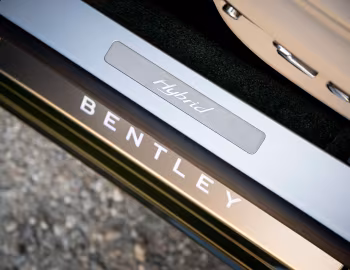 Interior 2022–pr. Bentley Flying Spur Hybrid [North America] '2022–pr.