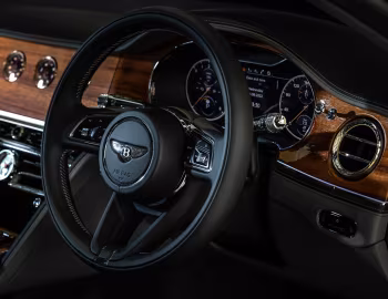 Painel frontal Bentley Flying Spur Hybrid [Malaysia] '2022–pr.