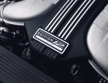 Sous la capuche Bentley Flying Spur Speed "Edition 12" [UK-spec] '2023