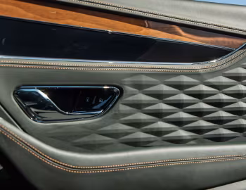 Interior Bentley Flying Spur V8 [Worldwide] '2020–pr.