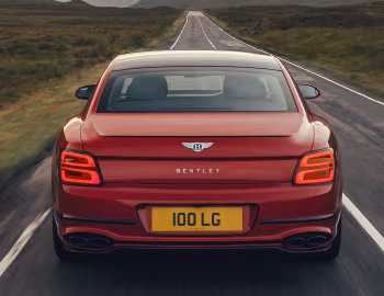 Bentley Flying Spur V8 [UK-spec] '2020–24