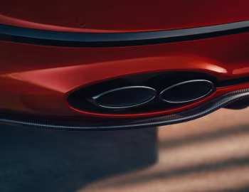 Bentley Flying Spur V8 [UK-spec] '2020–24