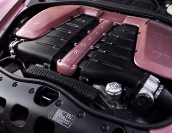 Sob o capô Mansory Bentley Continental GT Vitesse Rosé '2009