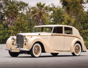 Bentley Mark VI Saloon by Freestone & Webb (3038) '1948–49