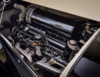 Sob o capô Bentley Mark VI Coupe by Figoni & Falaschi (B9AJ) '1947