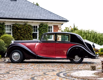Bentley Mark VI Saloon by Freestone & Webb (B80BH) '1947