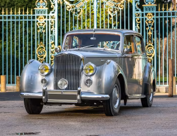 Bentley Mark VI Saloon [France] (B330LJ) '1951
