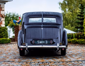 Bentley Mark VI Saloon by Freestone & Webb (B80BH) '1947