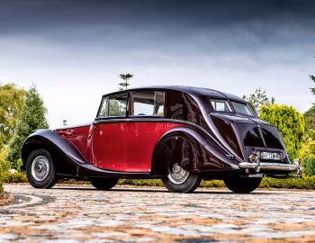 Bentley Mark VI Saloon by Freestone & Webb (B80BH) '1947
