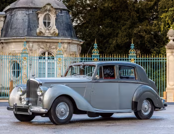 Bentley Mark VI Saloon [France] (B330LJ) '1951