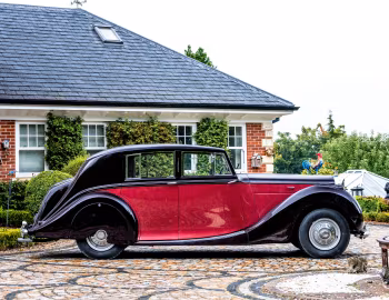 Bentley Mark VI Saloon by Freestone & Webb (B80BH) '1947