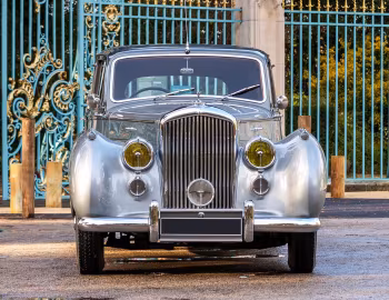 Bentley Mark VI Saloon [France] (B330LJ) '1951