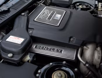 Під капотом Bentley Azure Mulliner '1999–2002