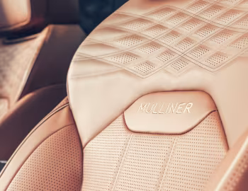Interior Bentley Bentayga EWB Mulliner [UK-spec] '2024–pr.