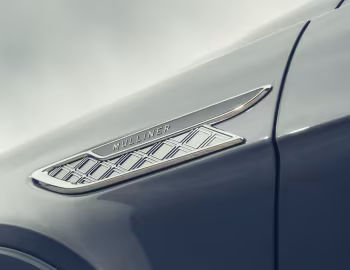 Bentley Bentayga EWB Mulliner [UK-spec] '2024–pr.